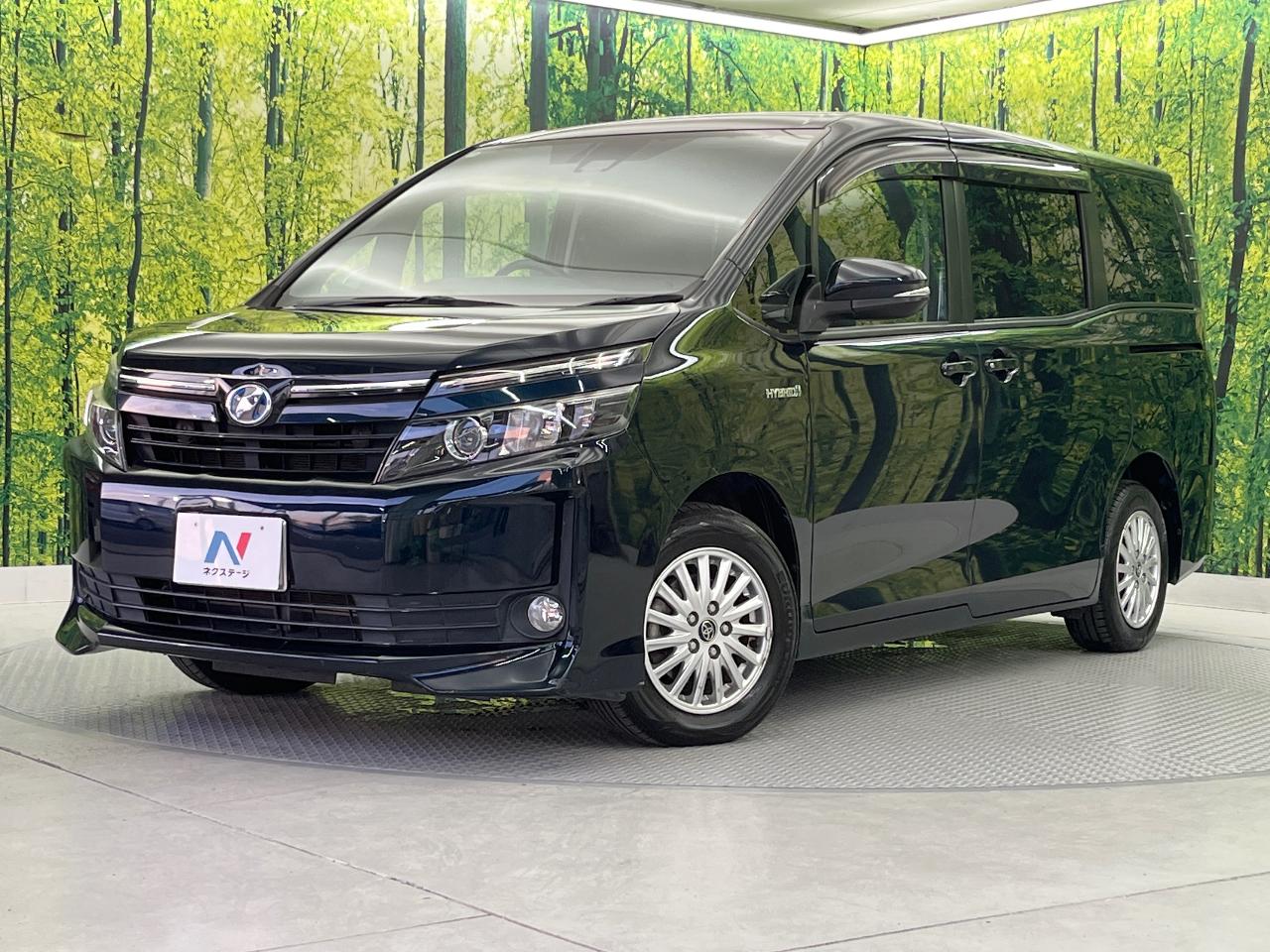 2016 Toyota Voxy Hybrid Hybrid V
