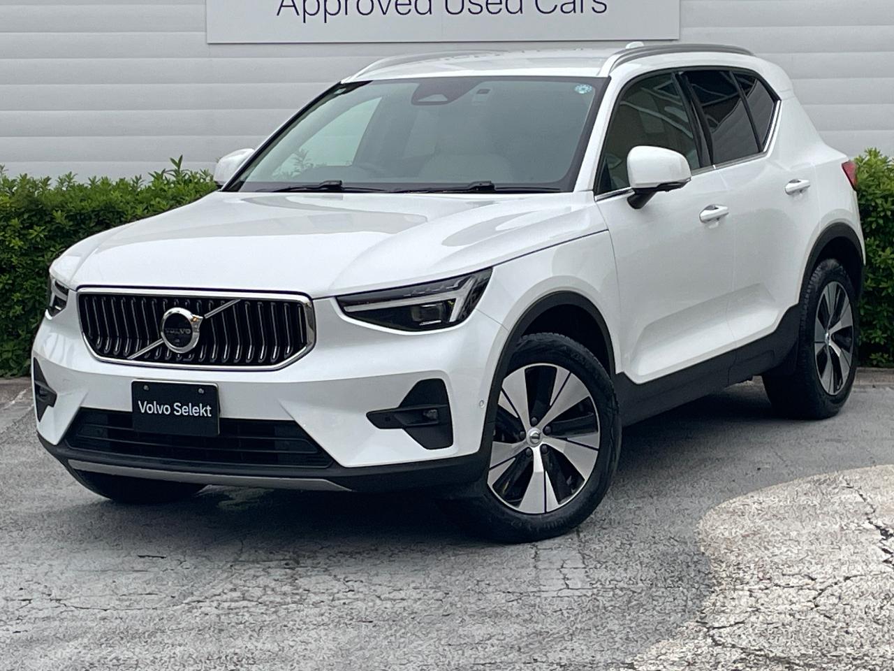 2025 Volvo XC40 Ultra B3