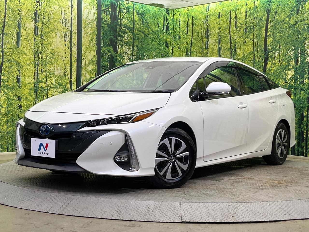 2019 Toyota Prius PHEV A Navi Package