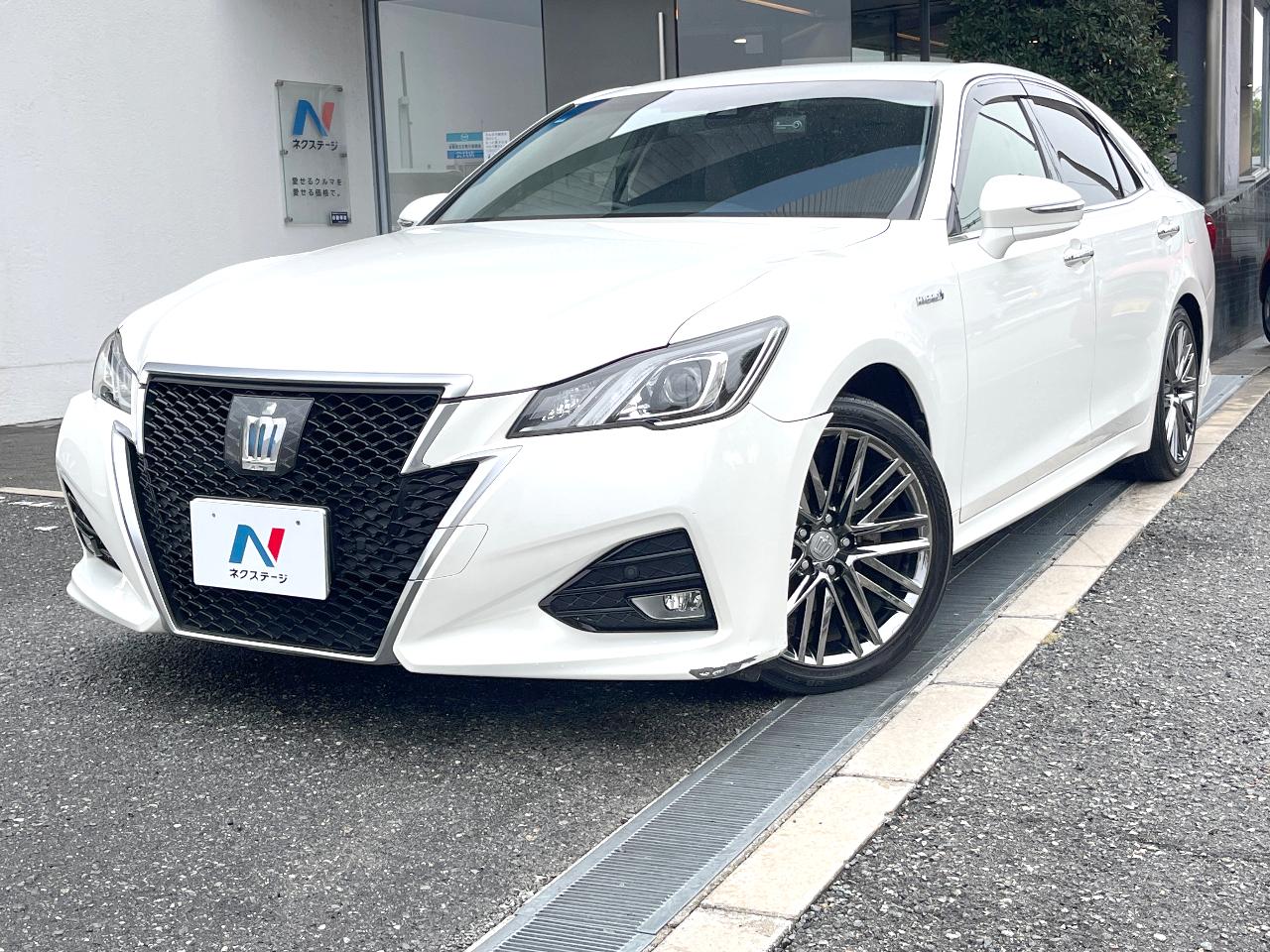 2017 Toyota Crown Hybrid Athlete S J-Frontier