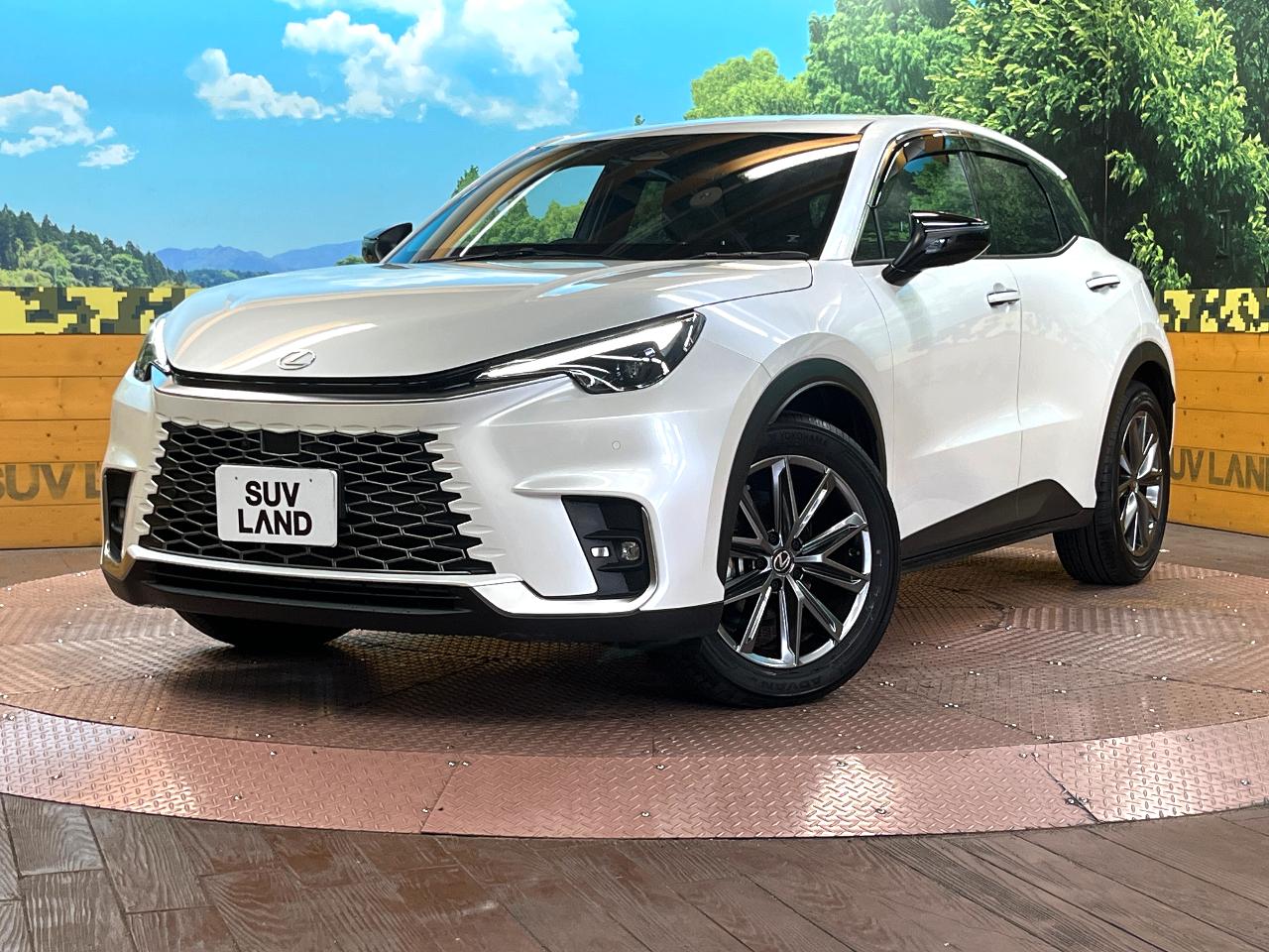 2025 Lexus LBX Hybrid Elegant
