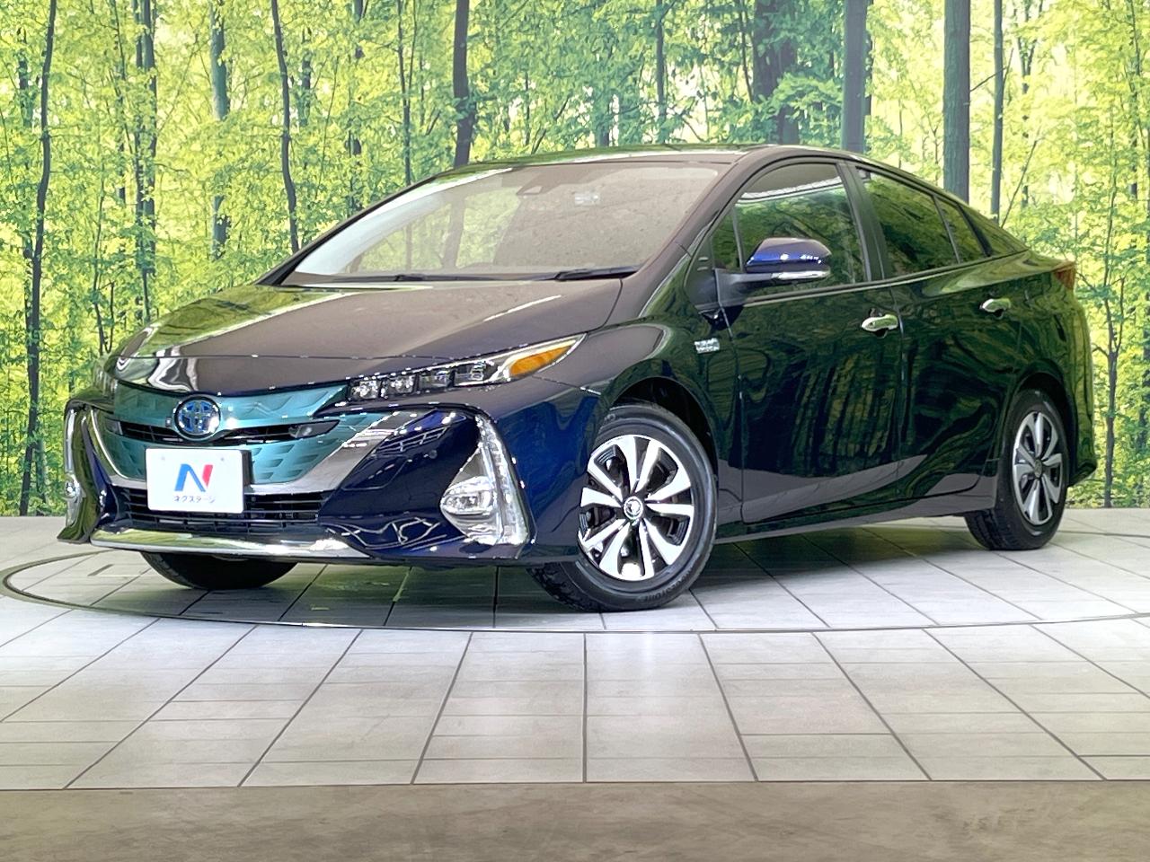 2019 Toyota Prius PHEV S Safety Package