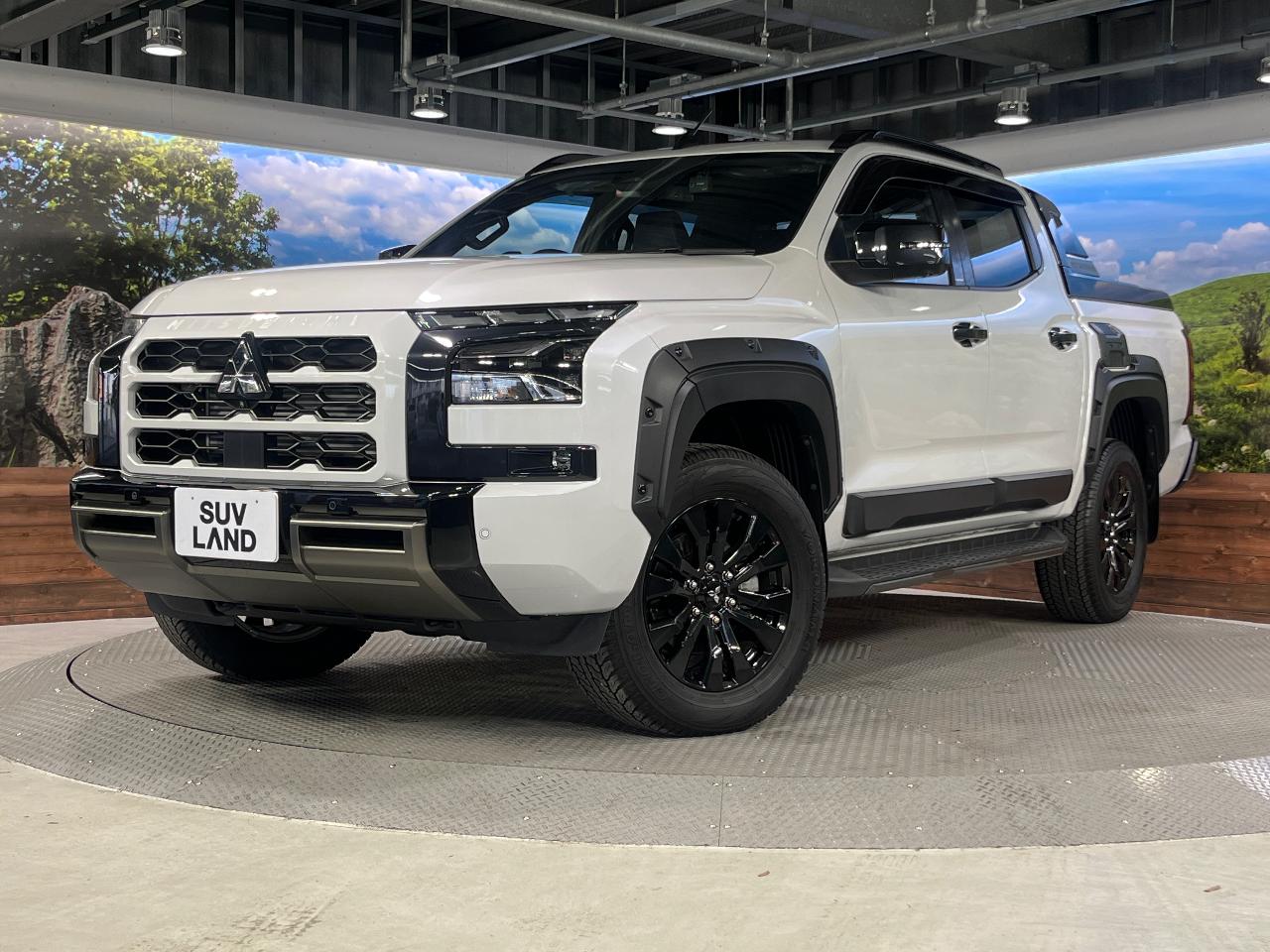 2025 Mitsubishi Triton GSR