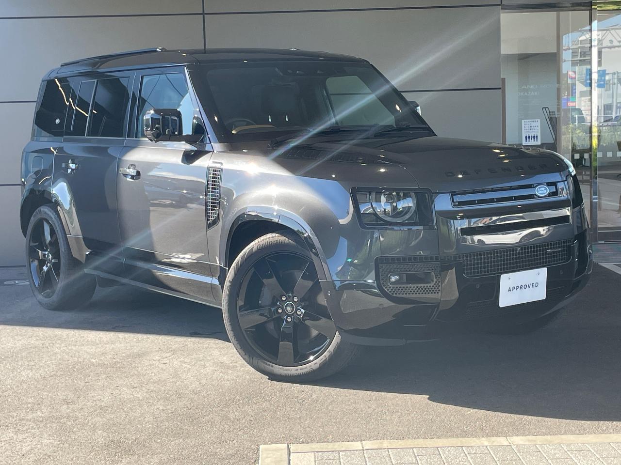 2023 Land Rover Defender5D 110X-Dynamic HSE D300 Air Suspension Equipped