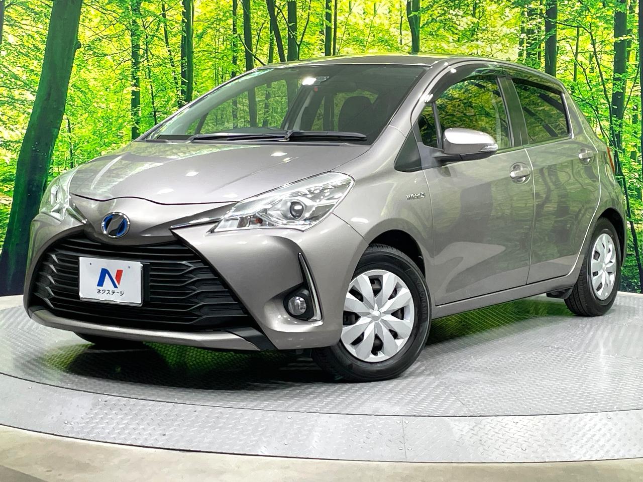 2017 Toyota Vitz Hybrid Hybrid Jewela
