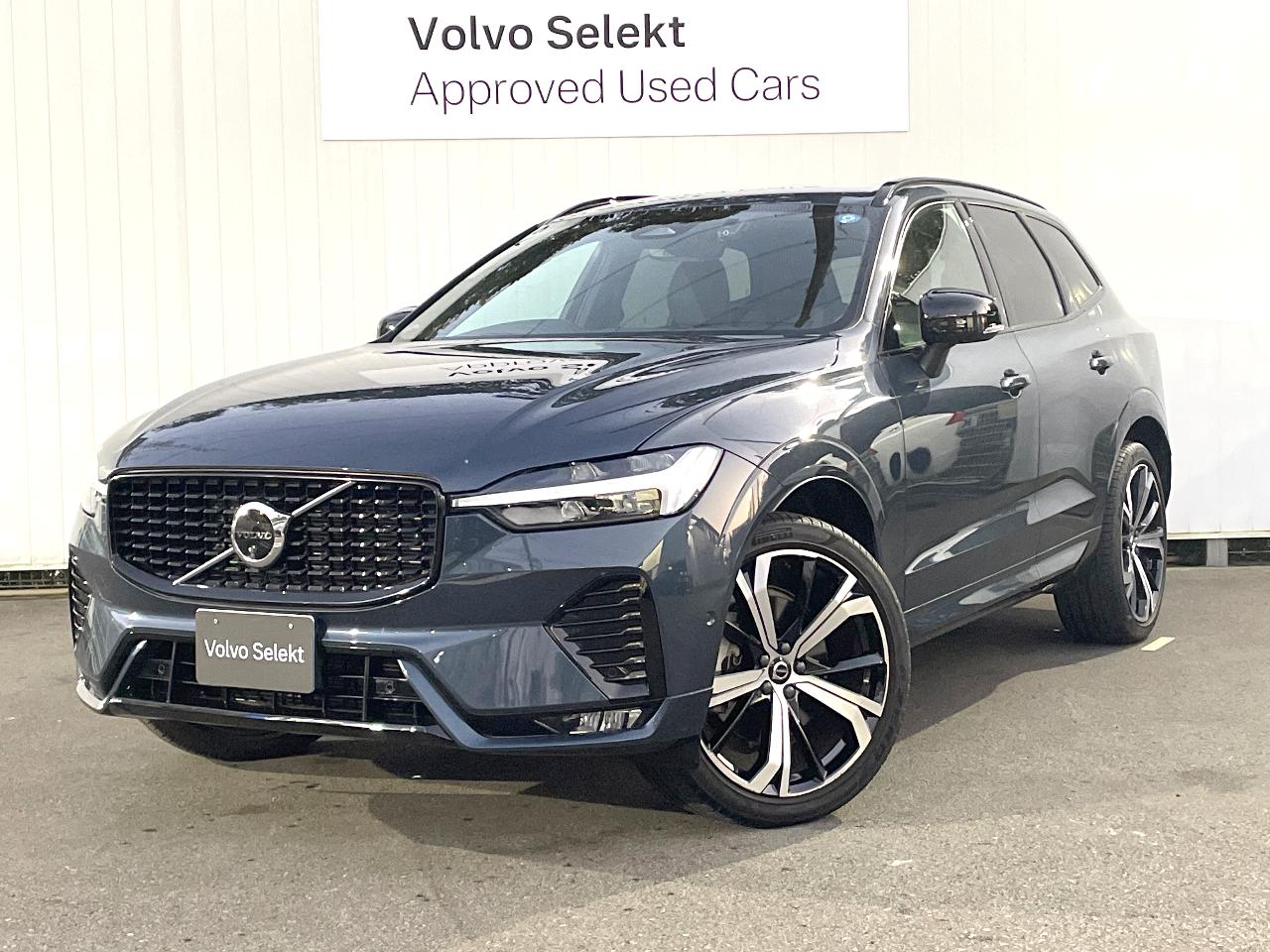 2022 Volvo XC60 B6 AWD R-Design