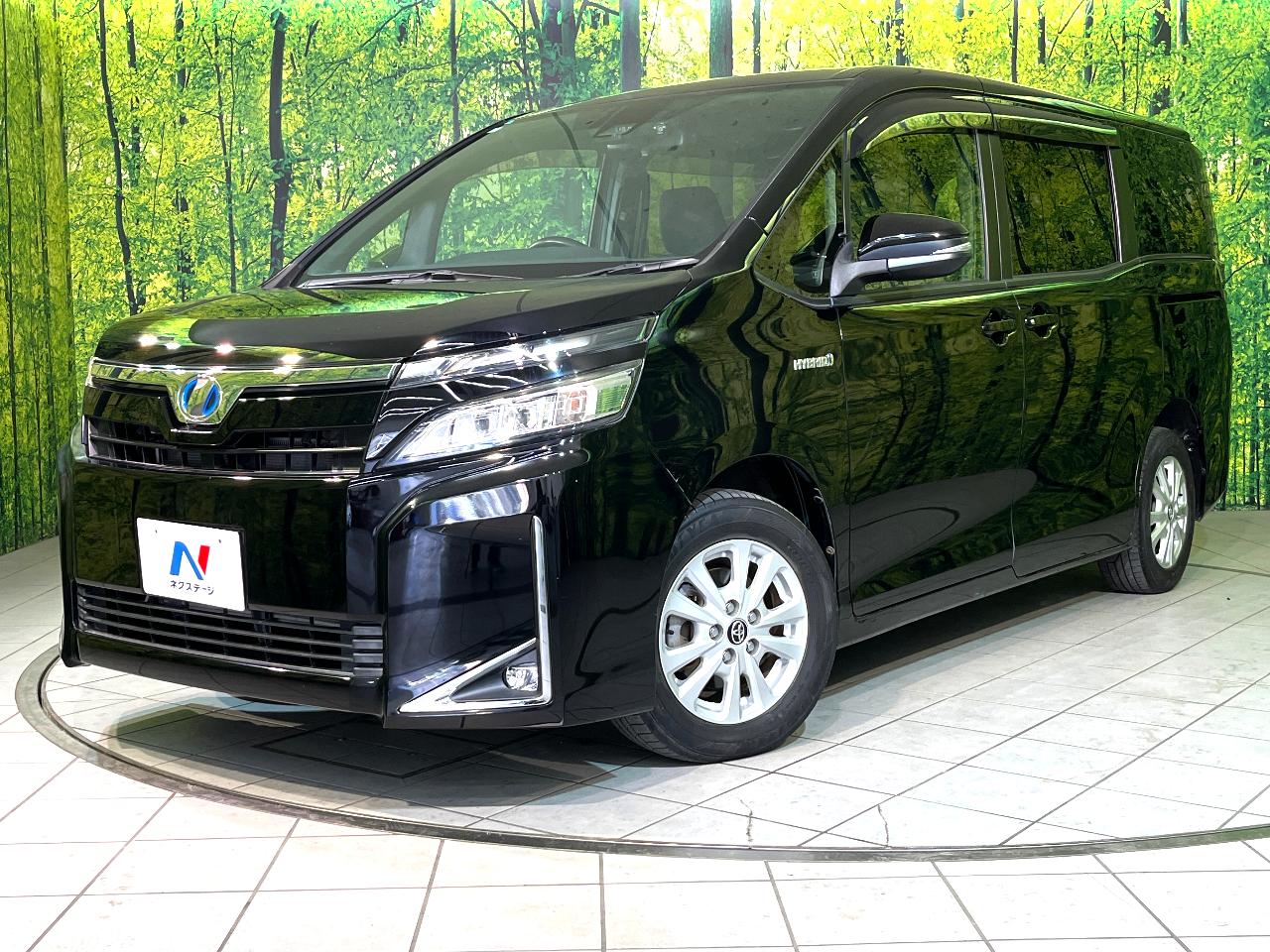 2017 Toyota Voxy V