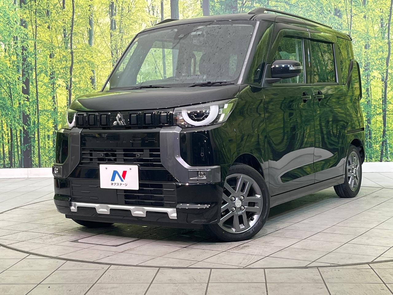 2023 Mitsubishi Delica Mini G Premium