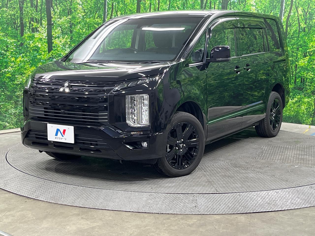 2025 Mitsubishi Delica D5 Black Edition