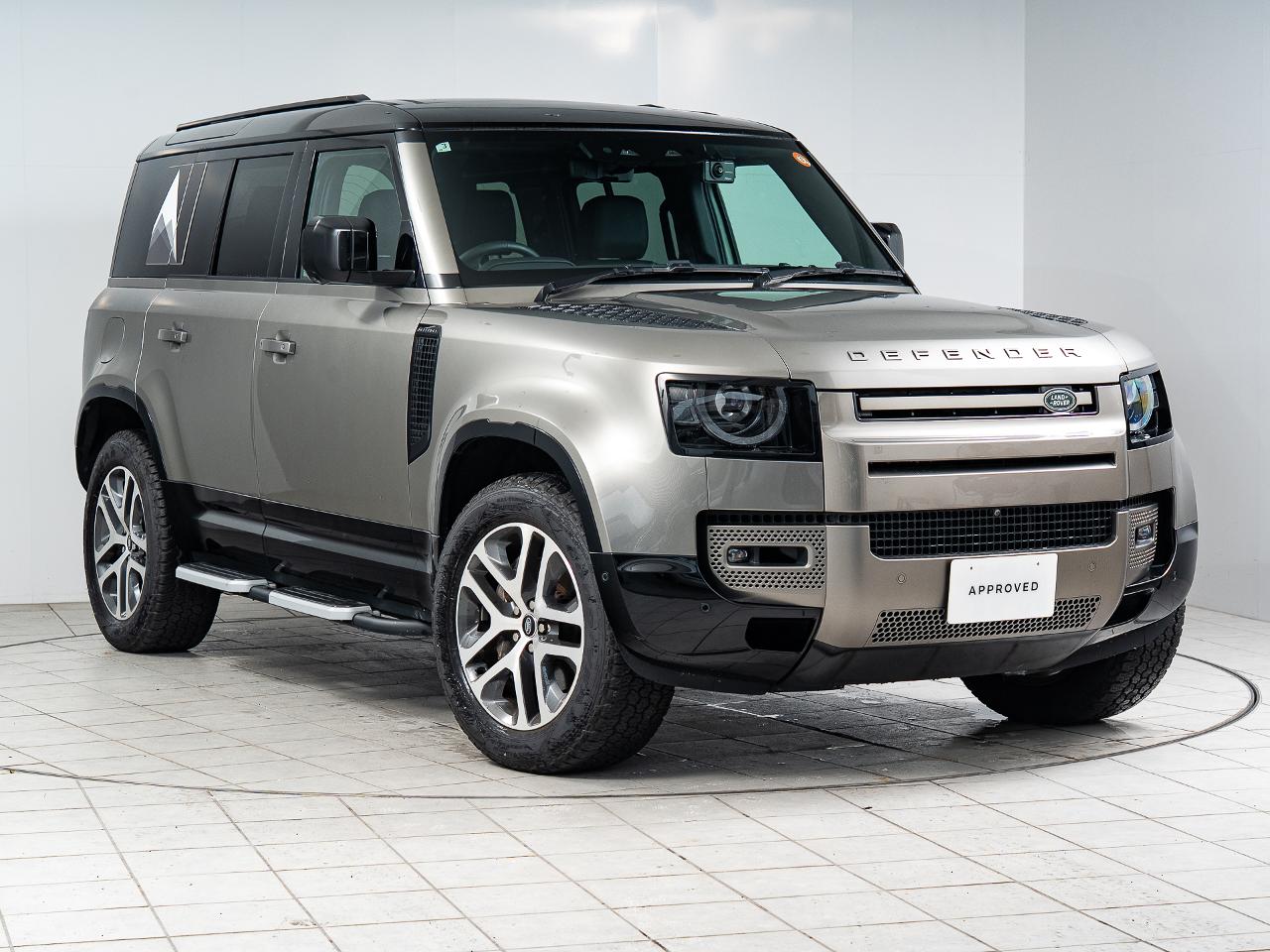 2025 Land Rover Defender5D 110X-Dynamic SE D350 Air Suspension Equipped Car
