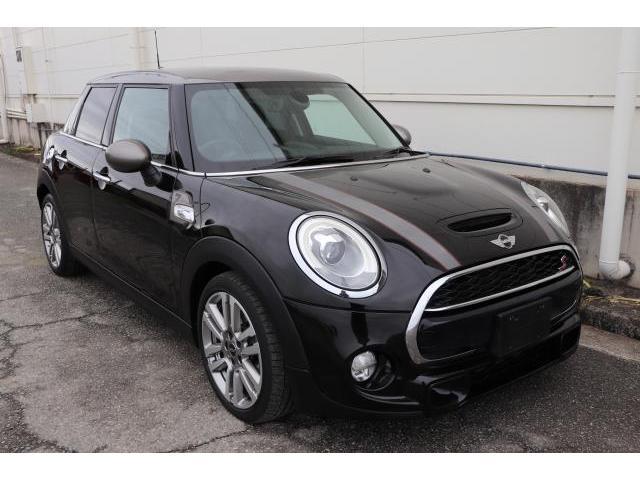 2016 BMW_Mini BMW Mini 5HB Cooper SD Seven
