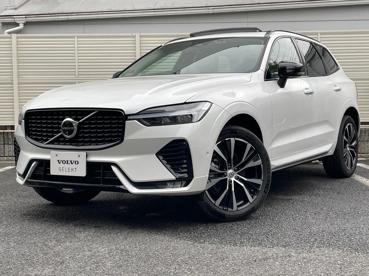 2025 Volvo XC60 Ultra B5 AWD Dark Edition